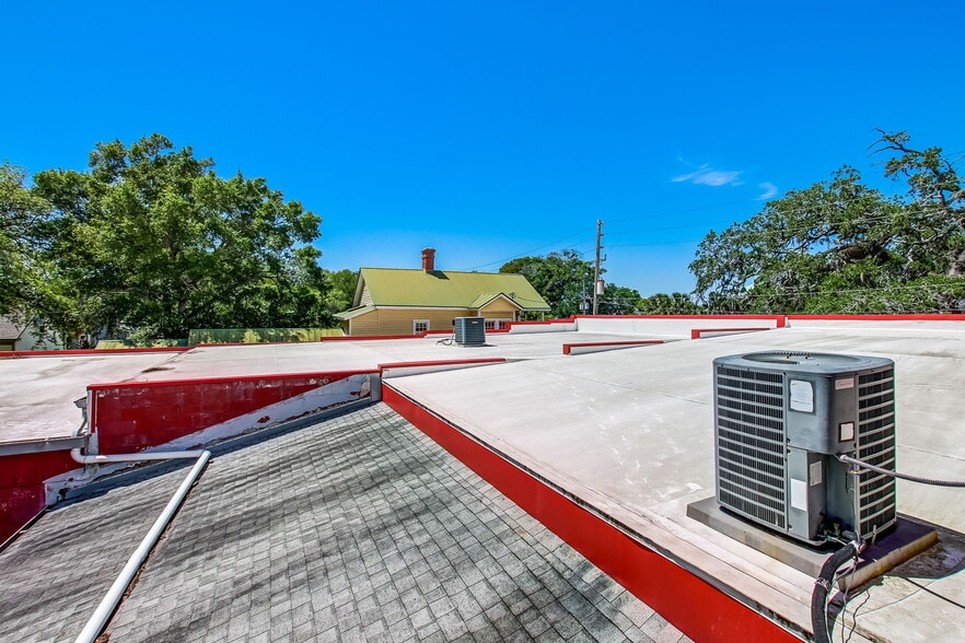 More Photos Of 516 Ash St, Fernandina Beach Freestanding For Sale