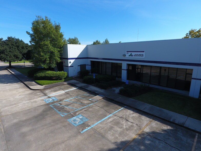 More Photos Of 11200 Industriplex Blvd, Baton Rouge Showroom For Lease