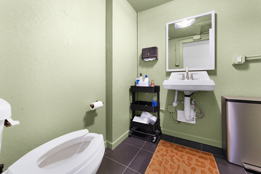 More Photos Of 110-112 S Bois D'arc St, Forney Storefront Retail Office For Sale