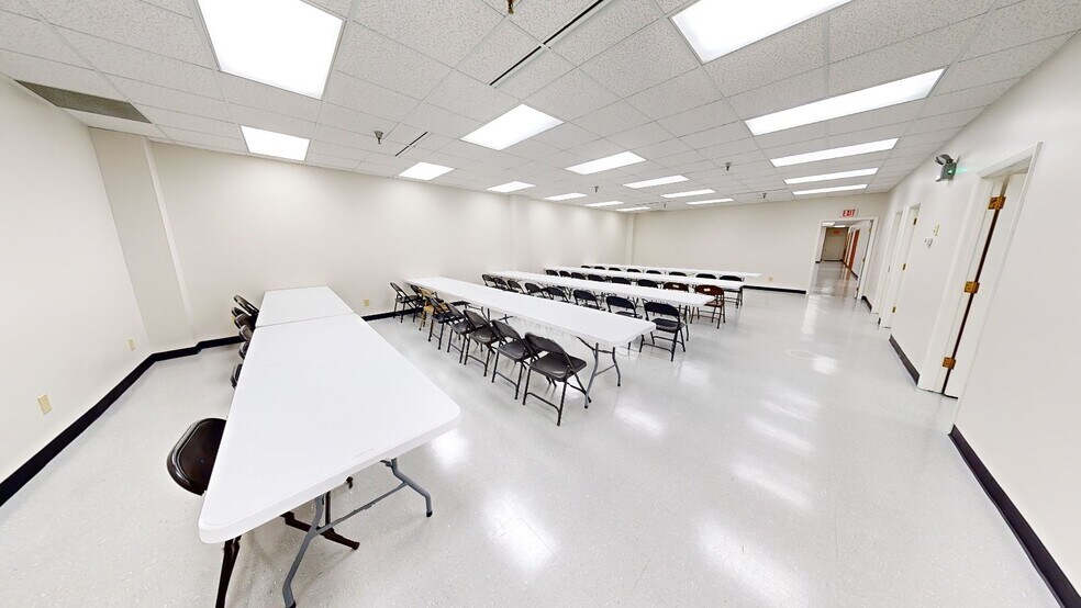 More Photos Of 600 S Kuther Rd, Sidney Distribution For Lease