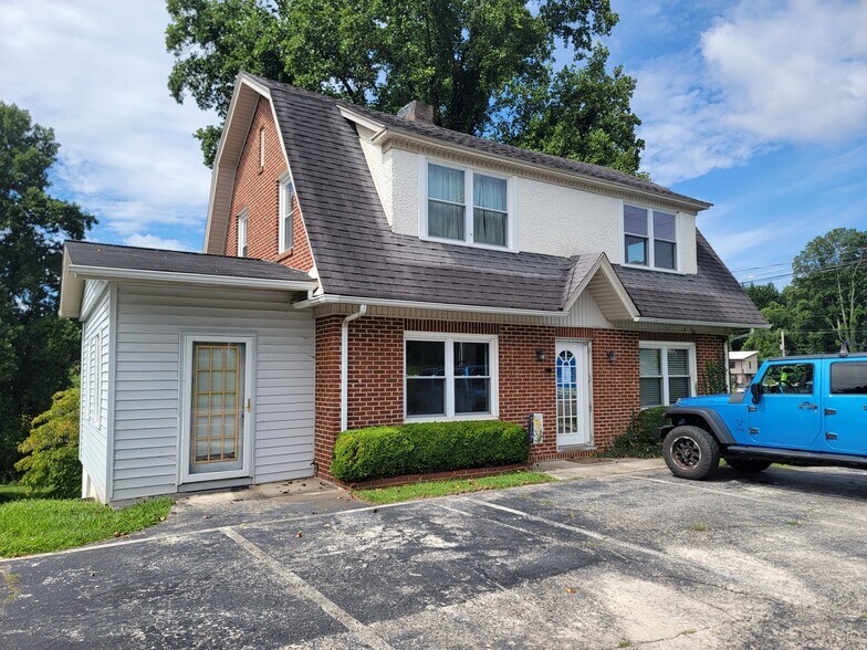 More Photos Of 115 W Blue Ridge St, Stuart Office For Sale