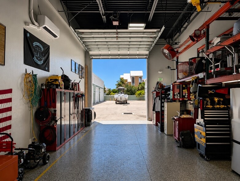 More Photos Of 4276 Bonita Beach Rd, Bonita Springs Self Storage For Sale