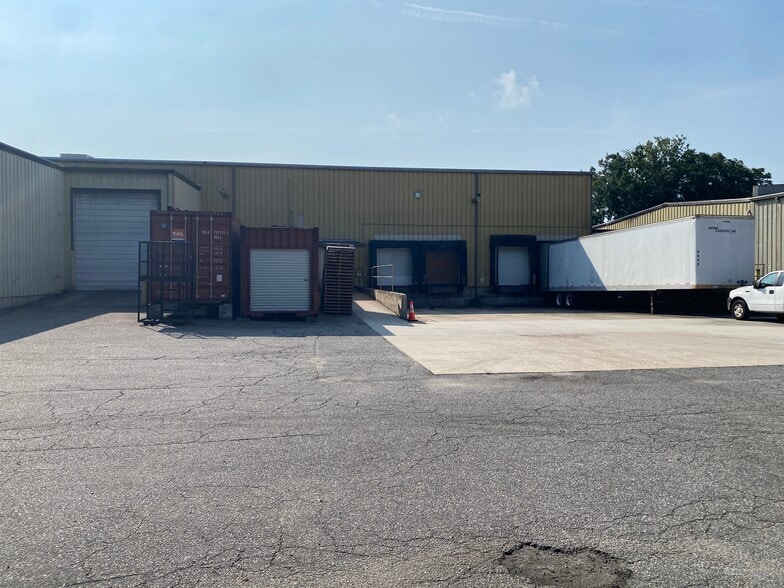 More Photos Of 1381 Air Rail Ave, Virginia Beach Food Processing For Sale