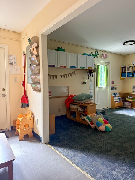 More Photos Of 11749 Snyder Rd, Knoxville Daycare Center For Sale