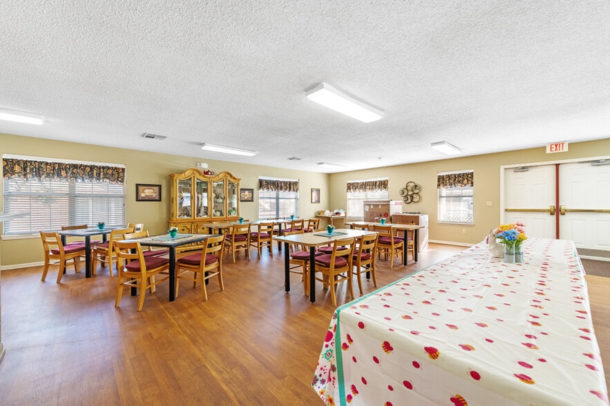 More Photos Of 2302 Village Dr, Saint Joseph Apartments For Sale