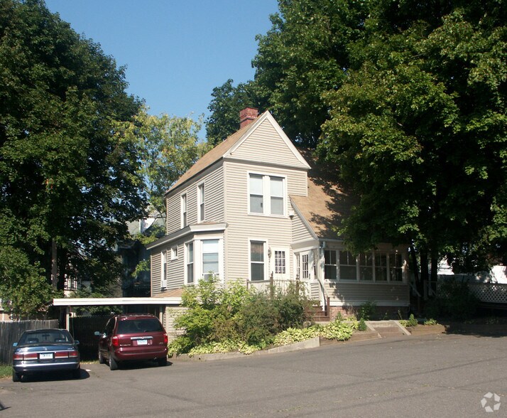 Primary Photo Of 41 Cook Ave, Meriden Freestanding For Lease