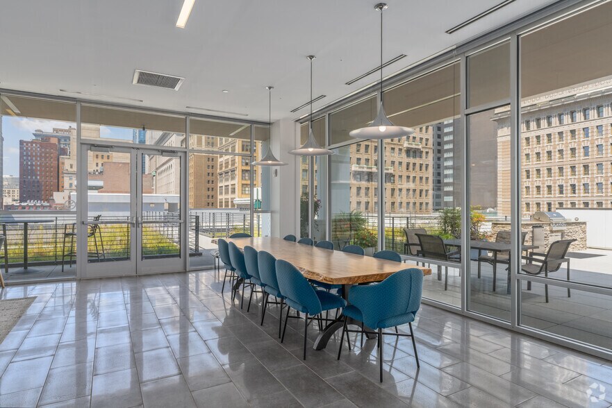 More Photos Of 1112-1128 Chestnut St, Philadelphia Apartments For Lease