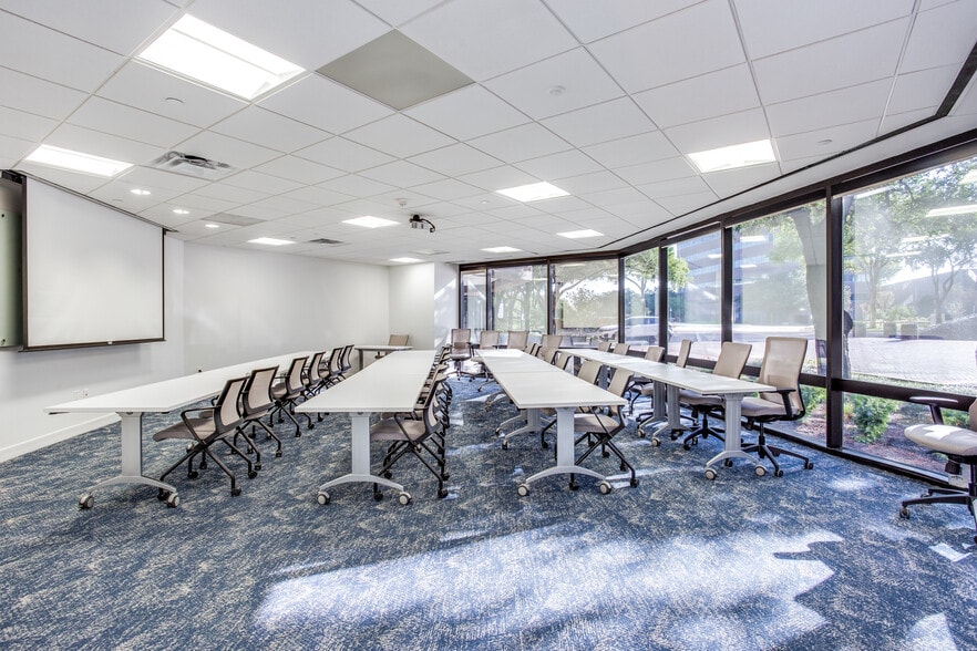 More Photos Of 400 E Las Colinas Blvd, Irving Office For Lease