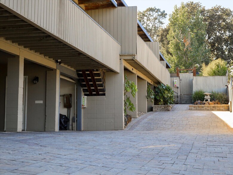 More Photos Of 891 Bell St, Lafayette Apartments For Sale