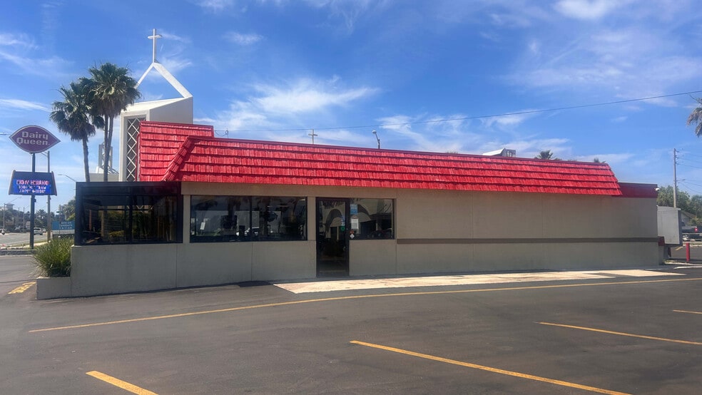 More Photos Of 902 3rd St N, Jacksonville Beach Fast Food For Sale