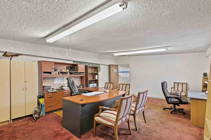 More Photos Of 979 S La Brea Ave, Inglewood Freestanding For Sale