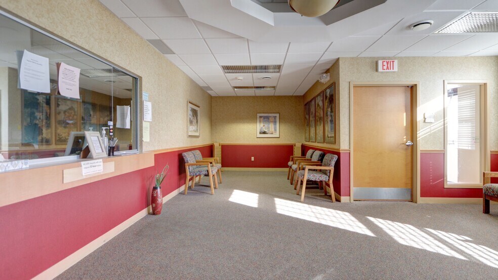 More Photos Of 399 Grant Ave, Auburn Medical For Sale