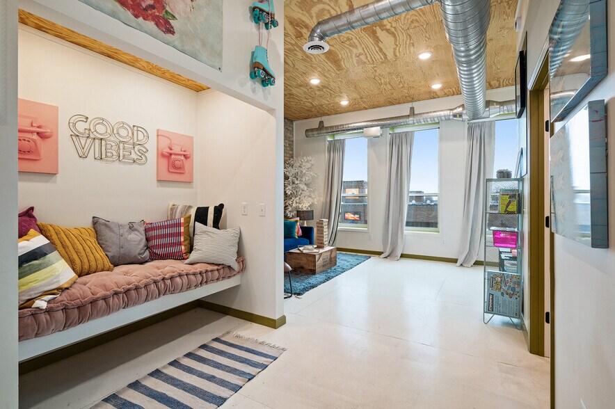 More Photos Of 102 State St N, Waseca Office For Lease