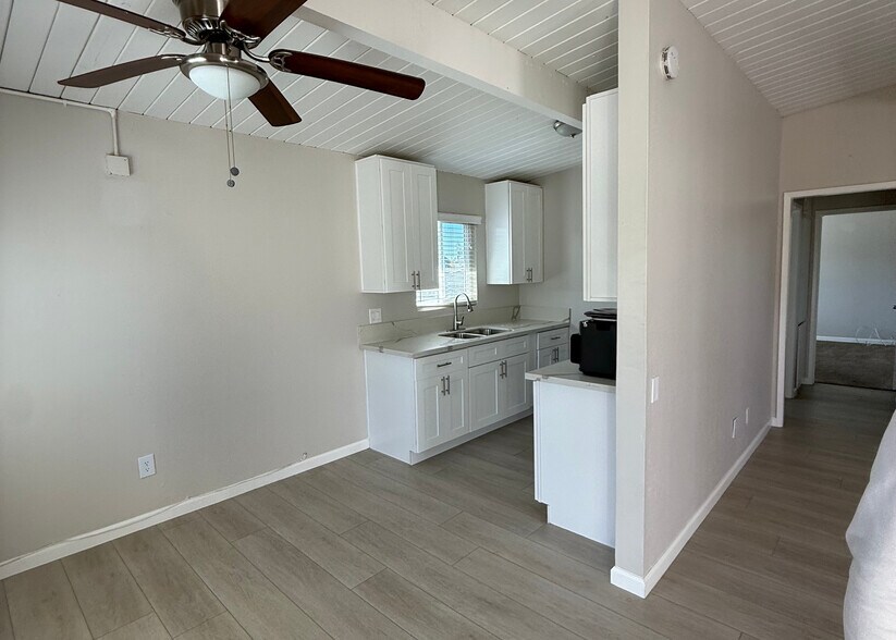 More Photos Of 311 W Wilson St, Costa Mesa Apartments For Sale