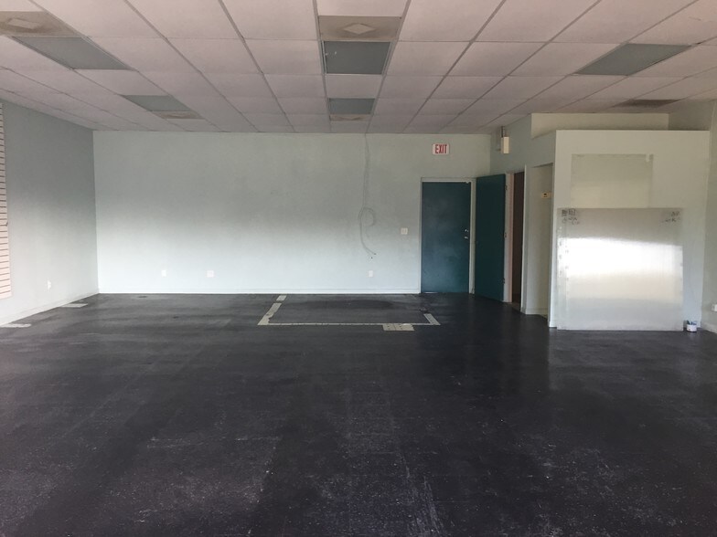 More Photos Of 730 Tamiami Trl, Port Charlotte Storefront Retail Office For Sale