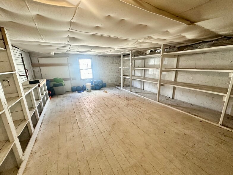 More Photos Of 11 Park Pl, Verona Flex For Lease