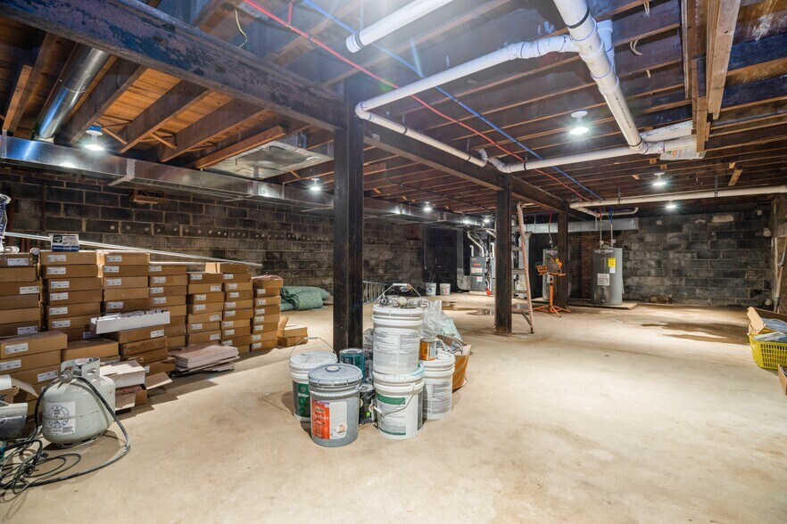 More Photos Of 250 Warren St, Beverly Storefront Retail Residential For Sale