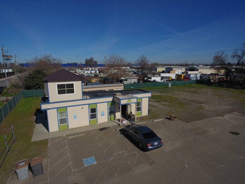 More Photos Of 605 Sutter Ave, West Sacramento Truck Terminal For Lease