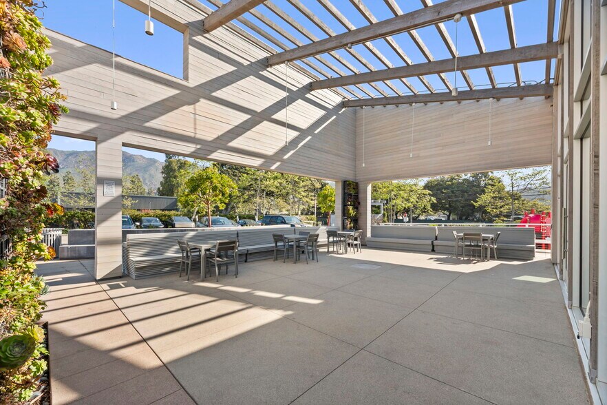 More Photos Of 23401 Civic Center Way, Malibu Unknown For Lease