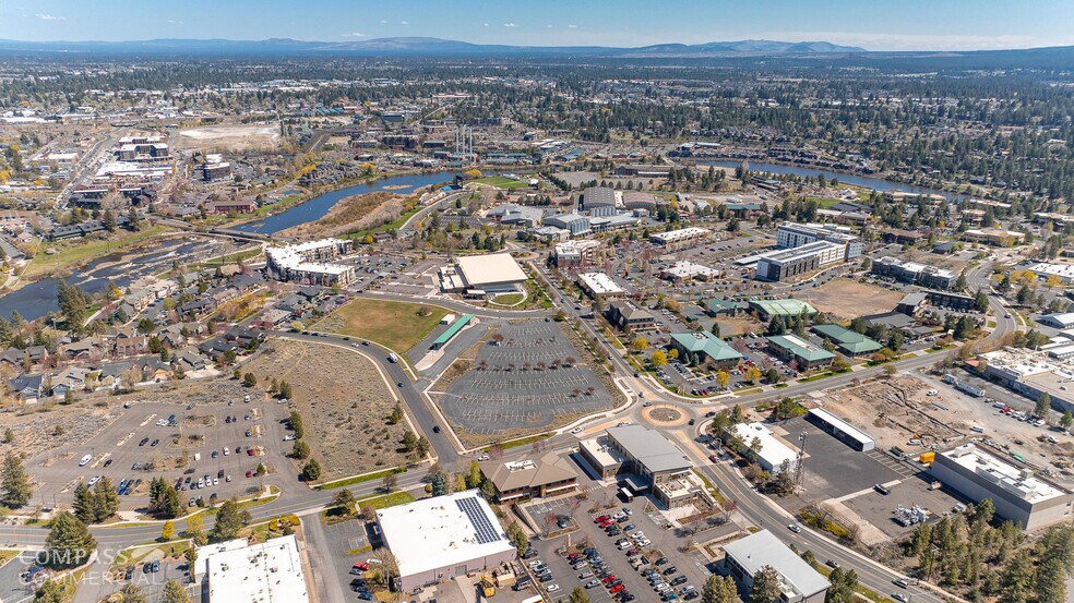 More Photos Of 123 SW Columbia St, Bend Office For Lease