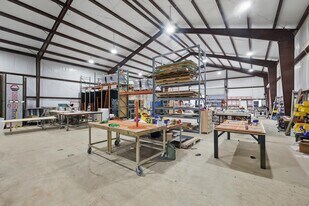 More Photos Of 11983 Cleveland Gibbs Rd, Roanoke Flex For Lease