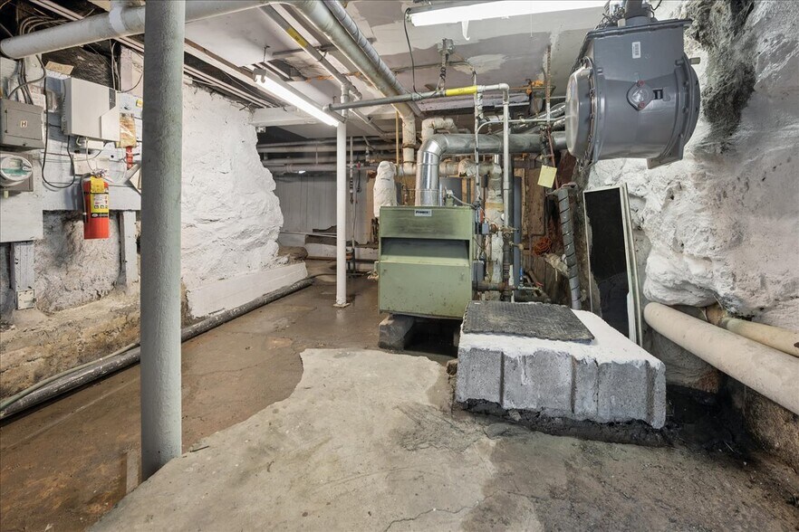 More Photos Of 115 N Barry Ave, Mamaroneck Apartments For Sale