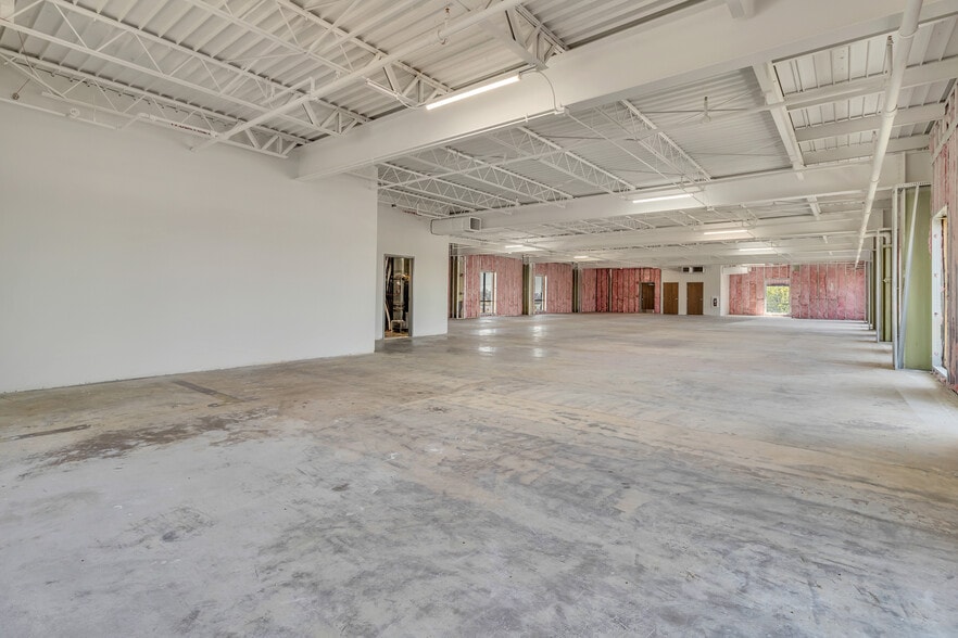 More Photos Of 602 Hill Ave, Nashville Medical For Sale