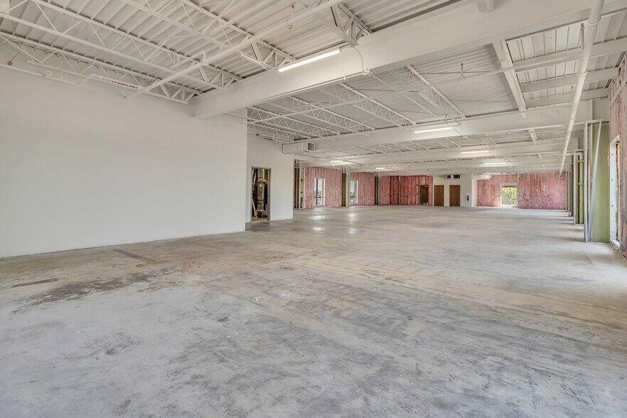 More Photos Of 602 Hill Ave, Nashville Medical For Sale