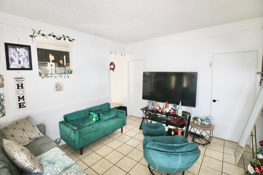 More Photos Of 610 Dundee Rd, Dundee Apartments For Sale