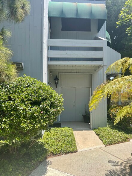 More Photos Of 760 Las Posas Rd, Camarillo Loft Creative Space For Lease