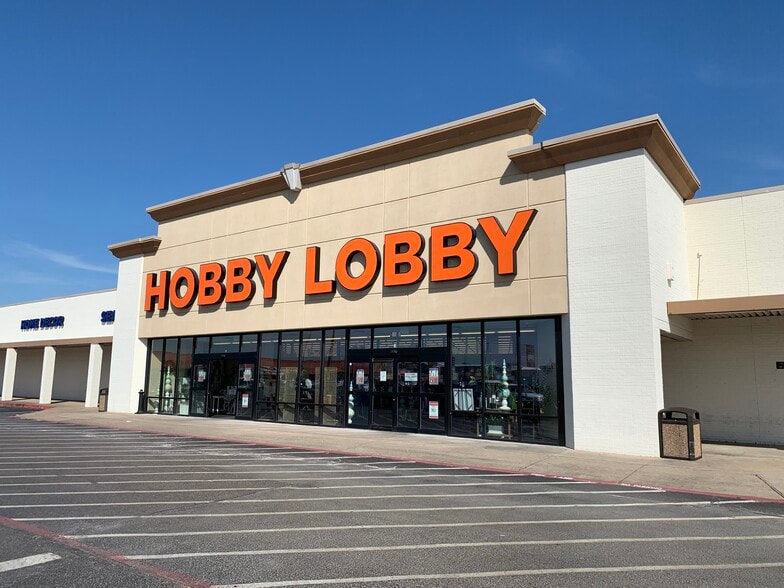 Primary Photo Of 27706-27802 SH 249, Tomball Unknown For Lease