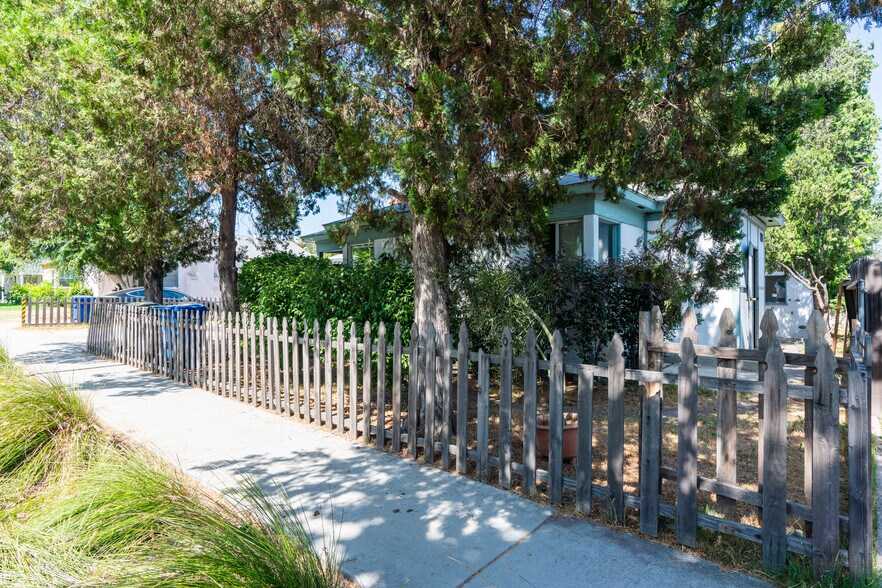 More Photos Of 5916 Rosemead Blvd, Temple City Apartments For Sale