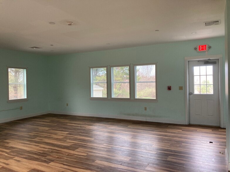 More Photos Of 220 Danville Corner Rd, Auburn Assisted Living For Lease