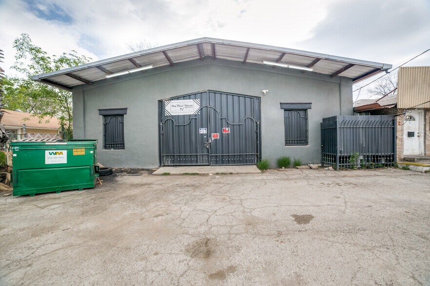 More Photos Of 1334 S General Mcmullen Dr, San Antonio Industrial For Sale