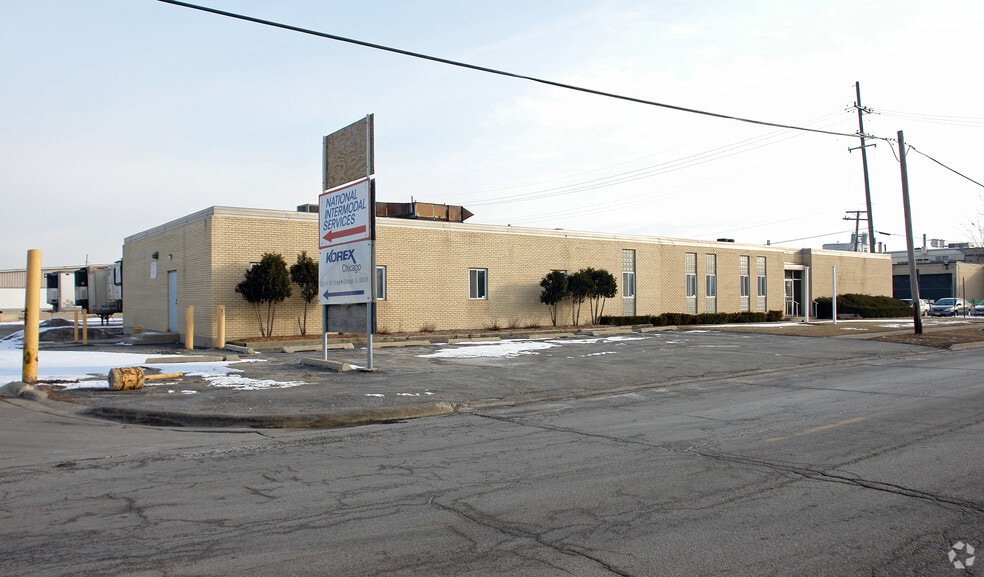 More Photos Of 6200 W 51st St, Chicago Warehouse For Lease