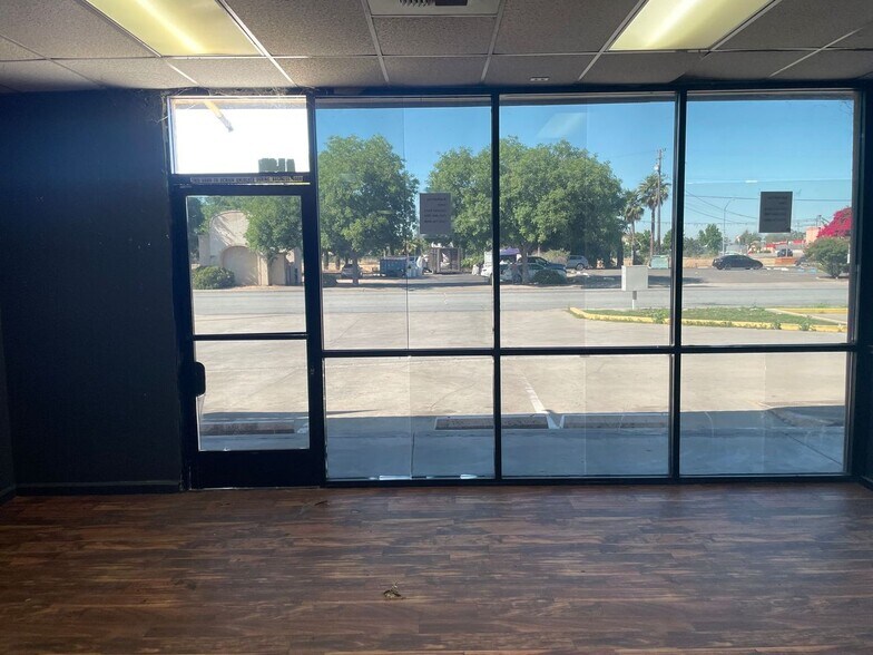More Photos Of 1419-1439 Crowell St, Livingston Freestanding For Lease