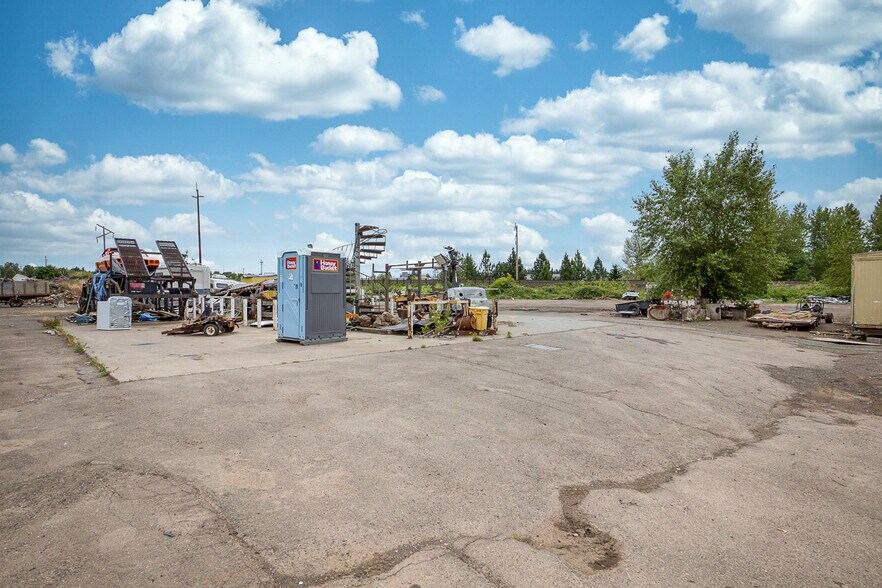 More Photos Of 3650 Mainline Dr, Salem Land For Sale