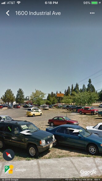 More Photos Of 2917 N Pacific Hwy, Woodburn Auto Dealership For Lease