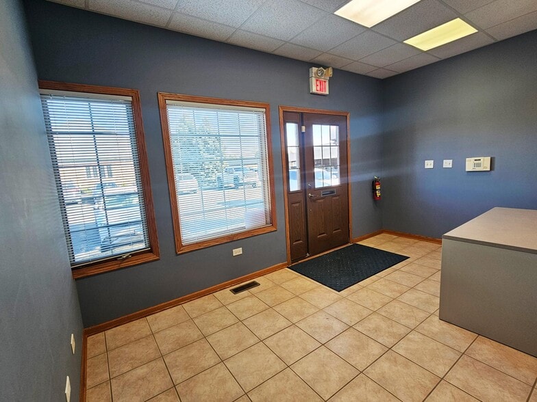 More Photos Of 10331-10335 W Lincoln Hwy, Frankfort Office For Sale