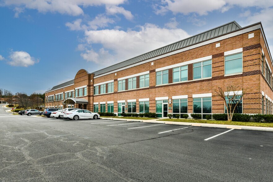 More Photos Of 21351 Gentry Dr, Sterling Office For Lease