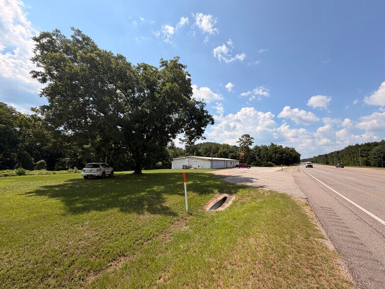More Photos Of 1095 US Highway 231, Brundidge Freestanding For Sale