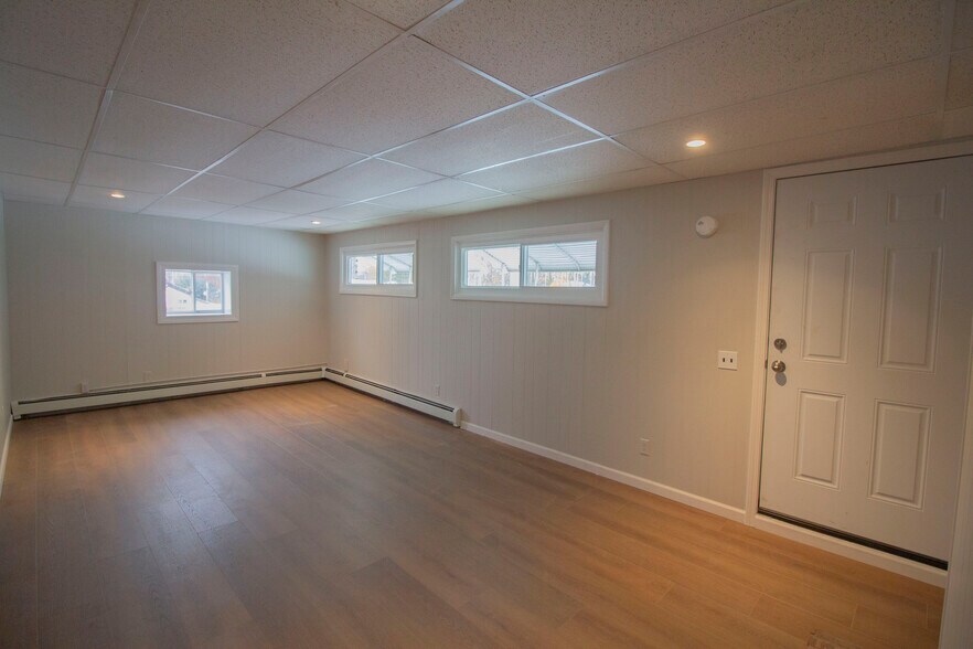 More Photos Of 108 S Main St, Plainwell Office Residential For Sale