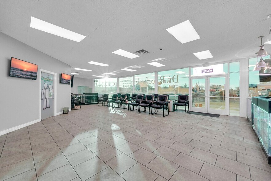 More Photos Of 3550 E Broadway Rd, Mesa Freestanding For Lease