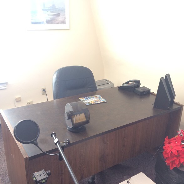 More Photos Of 247 Main St, North Reading Office For Lease