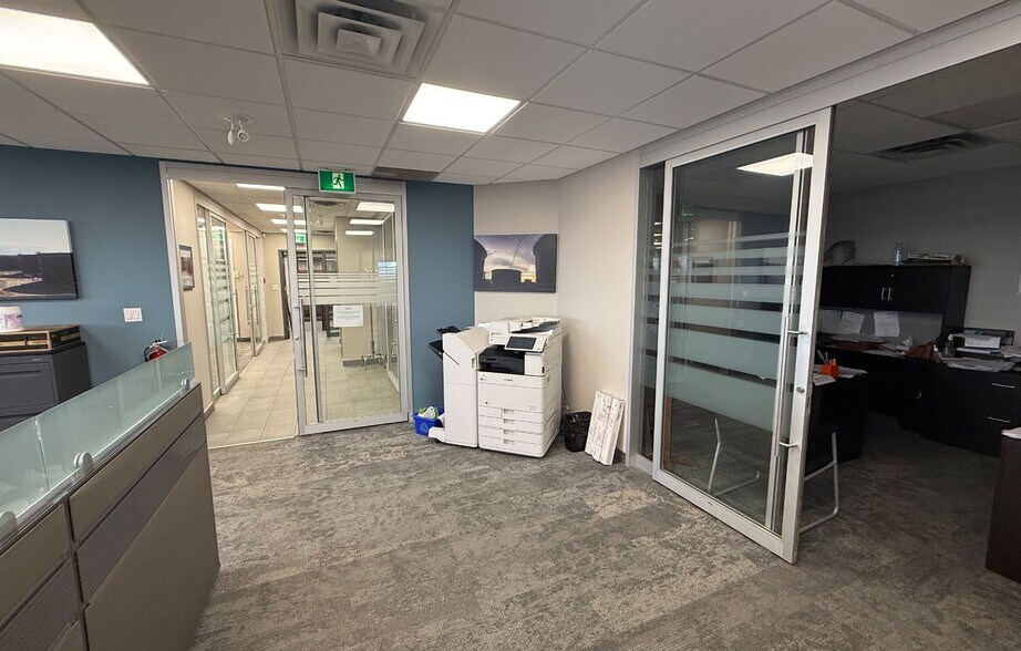 More Photos Of 23 Smith St, St Catharines Manufacturing For Lease