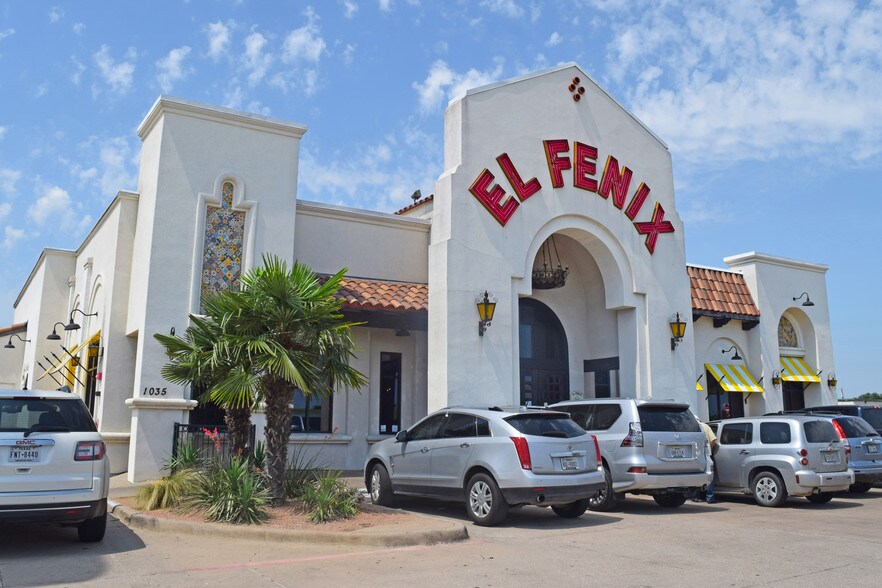 1035 W Highway 287 Byp