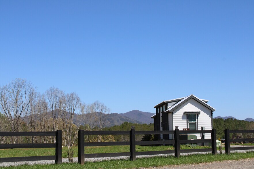 More Photos Of 177 Roper Rd, Copperhill Specialty For Sale