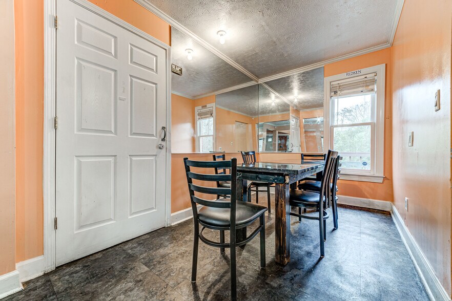 More Photos Of 2893 Mountain Industrial Blvd, Tucker Office For Sale