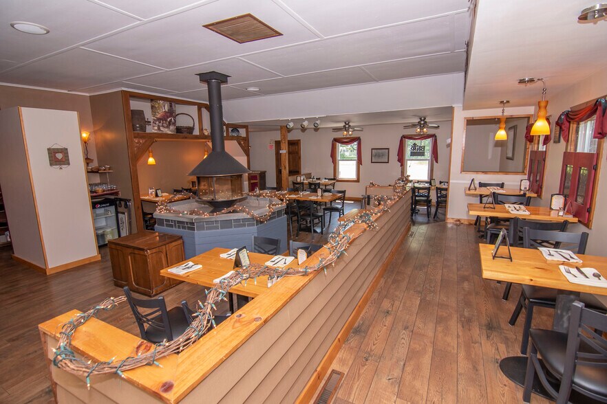 More Photos Of 910 Rock City Rd, Ballston Spa Restaurant For Sale