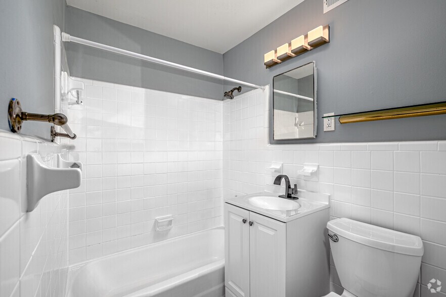 More Photos Of 3057 Pharr Court North Ct NW, Atlanta Apartments For Sale